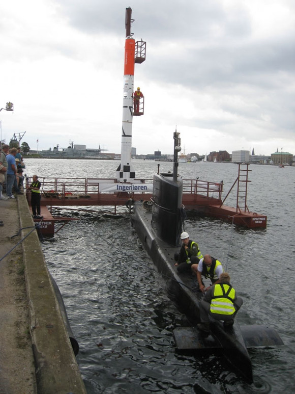 HEAT on its launch platform with submarine docked alongside