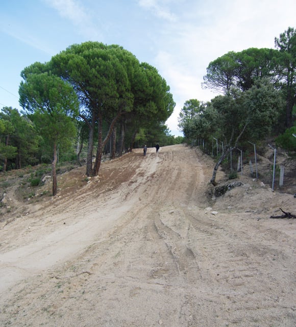 The dirt road to the Vulture 1 landing site