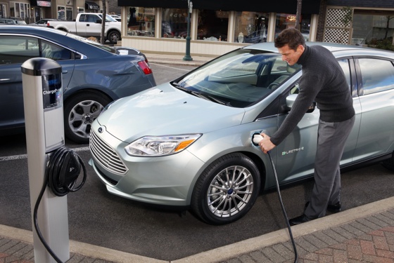 Ford Focus charging