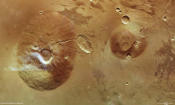 Mars Express image of Ceraunius Tholus and Uranius Tholus. Pic: ESA