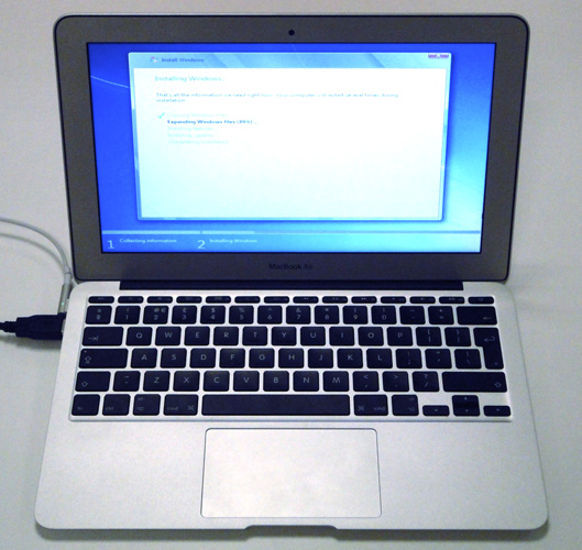 Apple MacBook Air 11in mid 2011