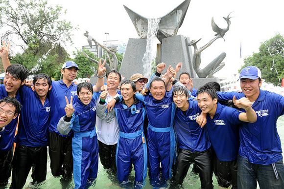 Tokai celebrate in Adelaide's Victoria Square. Pic: World Solar Challange