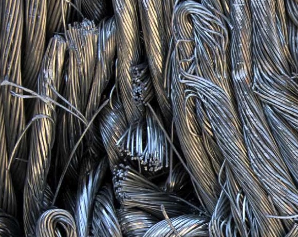 Metal Wires. Credit: UNEP
