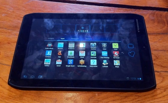 Motorola Xoom 2 Android 3.2 tablet