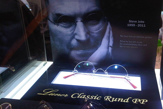 Lunor Classic Rund PP glasses at Hong Kong trade show, as worn by Steve Jobs