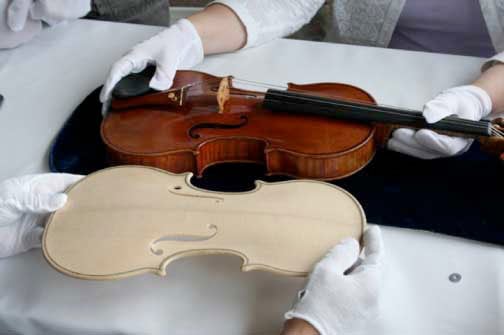 Stradivarius violin reproduction