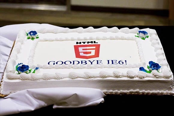 Microsoft celebrates the end of IE6 with a cake