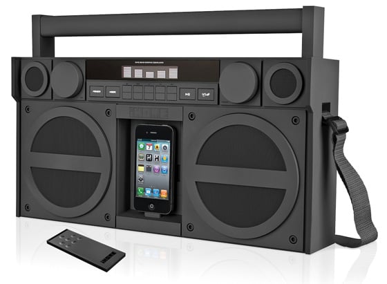 iHome iP4 portable speaker dock