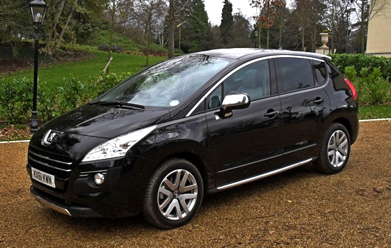 Peugeot 3008 HYbrid4 diesel electric hybrid