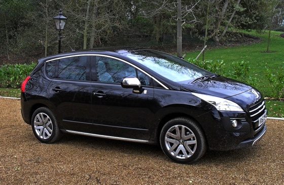 Peugeot 3008 HYbrid4 diesel electric hybrid