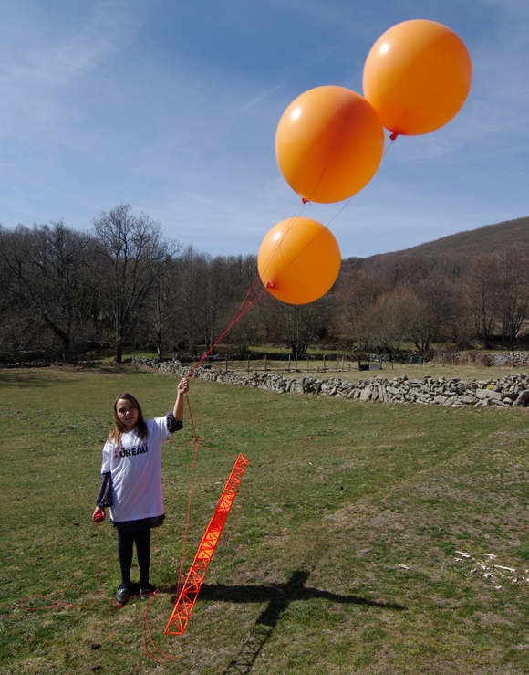 Katarina with the flying truss ready to go