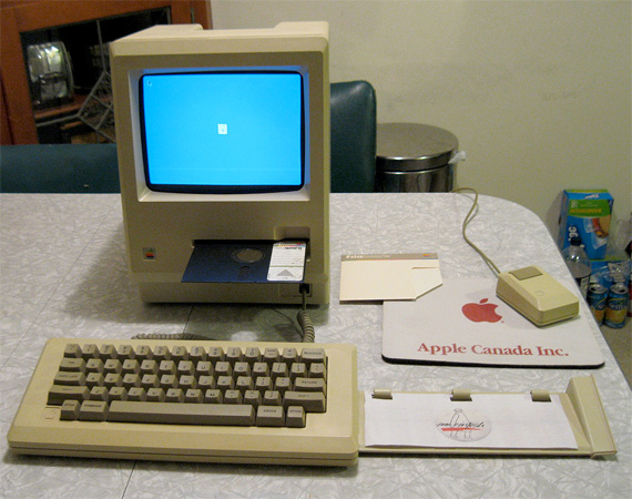 Macintosh 128k prototype with 