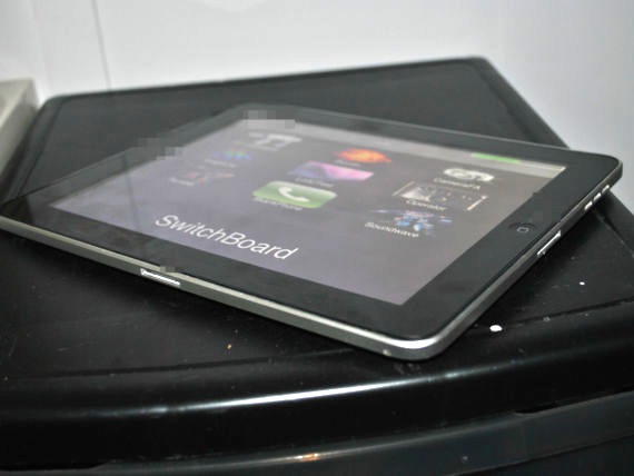 Dual-dock iPad prototype