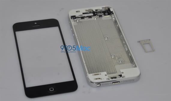 iPhone 5 leaked body shots