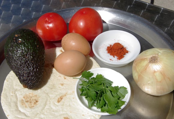 The ingredients for huevos rancheros