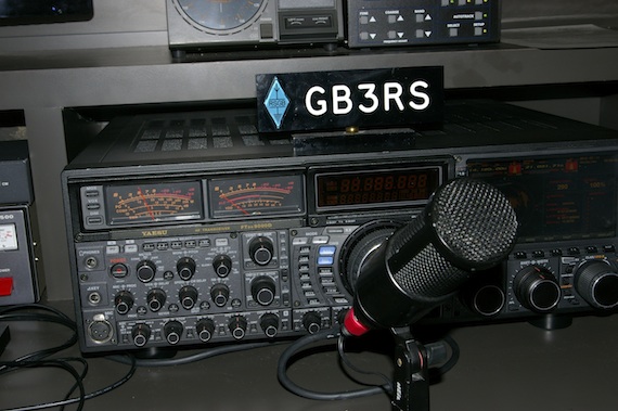 Transceiver at the National Radio Centre, credit The Register