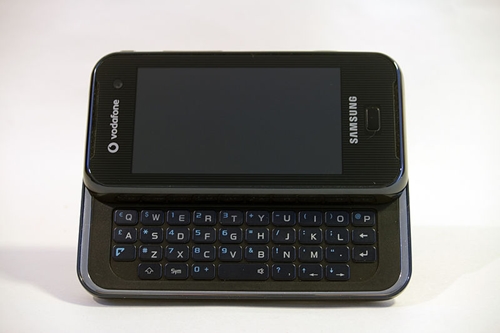 Samsung F700