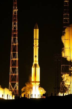 Proton-M blasts off with Telkom-3 and Express MD2 onboard