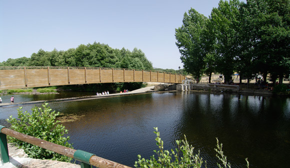 The bridge over the river Aravalle