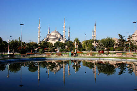 Hsbc Turkey Won T Reissue Cards Despite 2 7 Million Account
