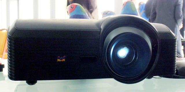 Viewsonic Pro9000 home cinema projector