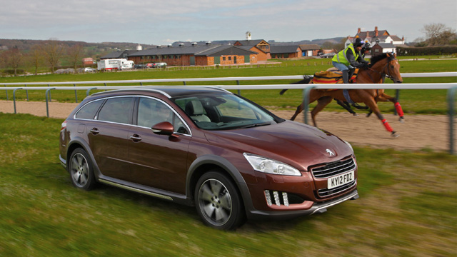 Peugeot 508 RXH hybrid estate car