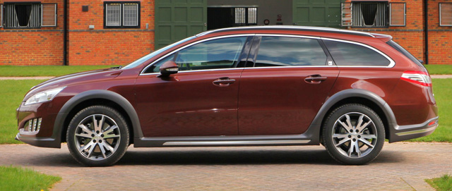 Peugeot 508 RXH hybrid estate car