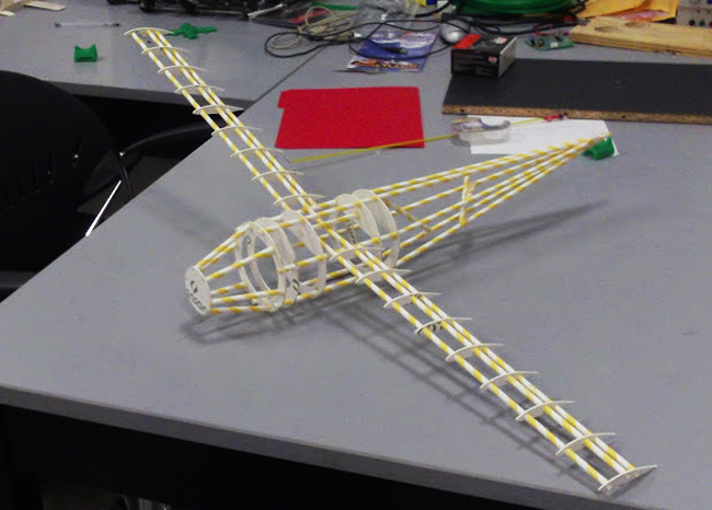 The paper straw structure of the USI plane takes shape