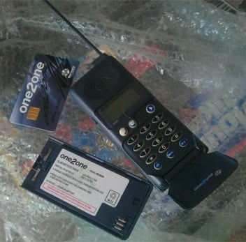 One2One Motorola M300