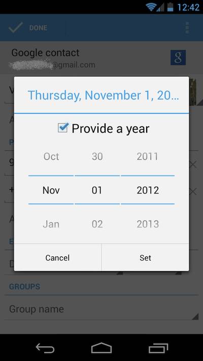 The People app in Android 4.2 omits the month of December