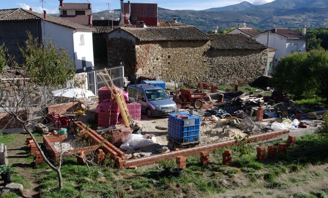 The field in Los Narros: a building site resembling the Somme battlefield