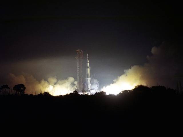 The launch of Apollo 17