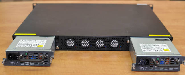 Supermicro switch with her power supplies showing