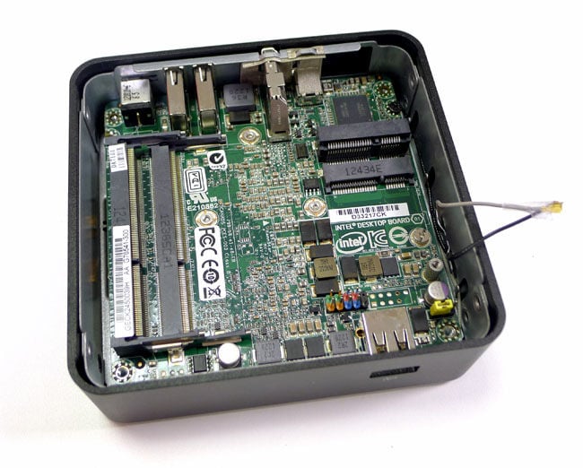 Intel NUC DC3217BY