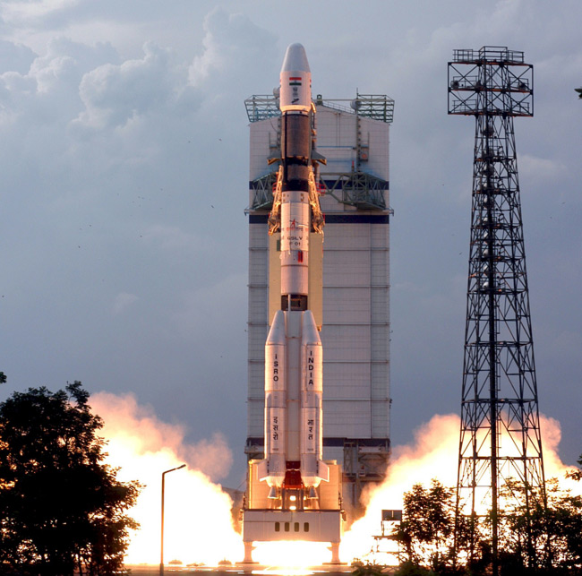 India's Geostationary Satellite Launch Vehicle (GSLV) blasts off from Satish Dawan Space Center at Sriharikota in September 2004. Pic: Indian Space Research Organisation