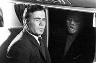 William Shatner in plane sees Gremlin outside window