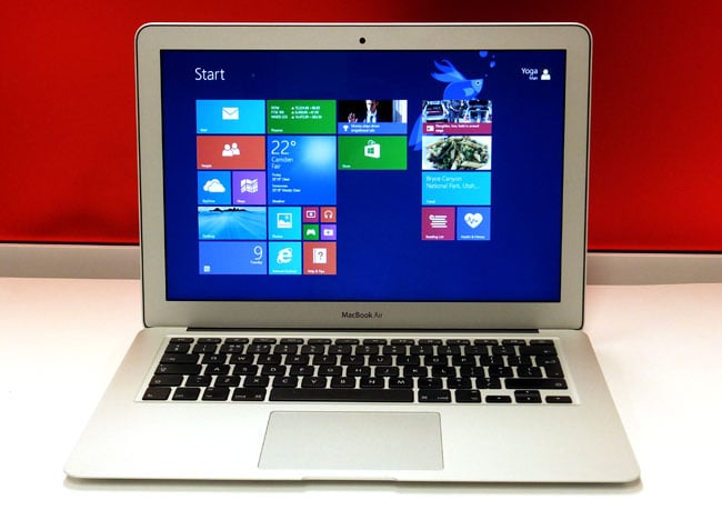 Apple MacBook Air 2013 with running Boot Camp and Windows 8.1 preview