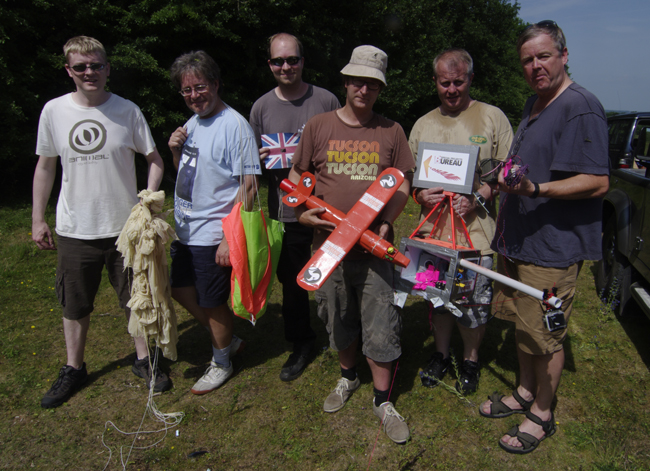 The LOHAN team poses after the flight