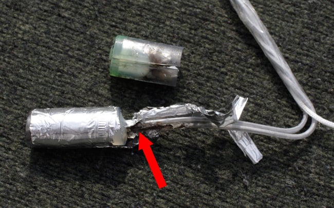 The igniter dissected after the flight, showing that the PIC failed to burn