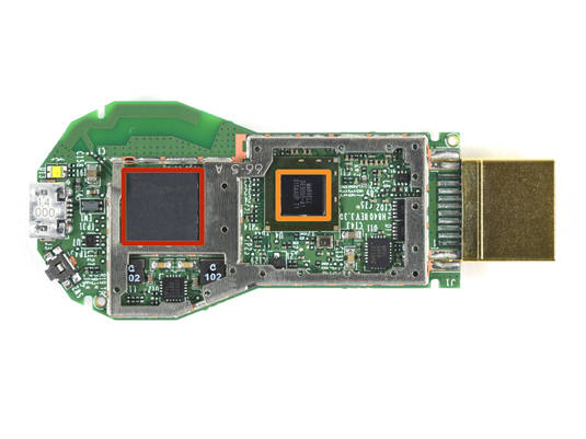 Google Chromecast logic board: wireless and SoC