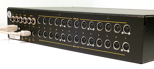 Opcode Studio 5 SMPTE/MIDI synchroniser interfacing