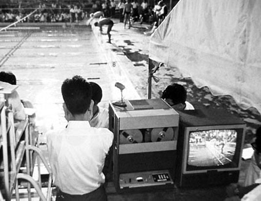 Sony PV-100 Videocorder at a OB swimming event