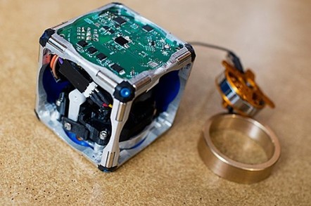 M-Block self-assembly robot