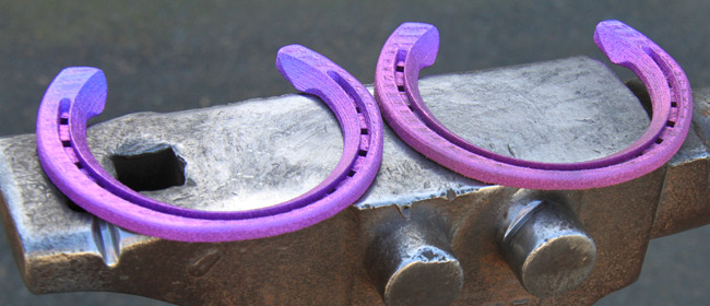 The titanium horseshoes. Pic: CSIRO