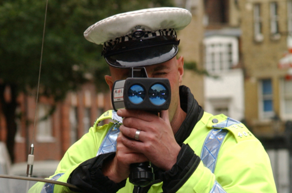 Tales from an expert witness Lasers, guns and singing Santas • The