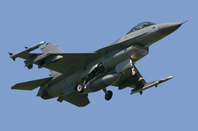 F-16 falcon fighter jet