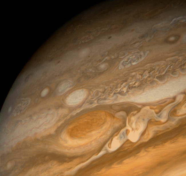 Voyager 1 view of Jupiter and its red spot. Pic NASA