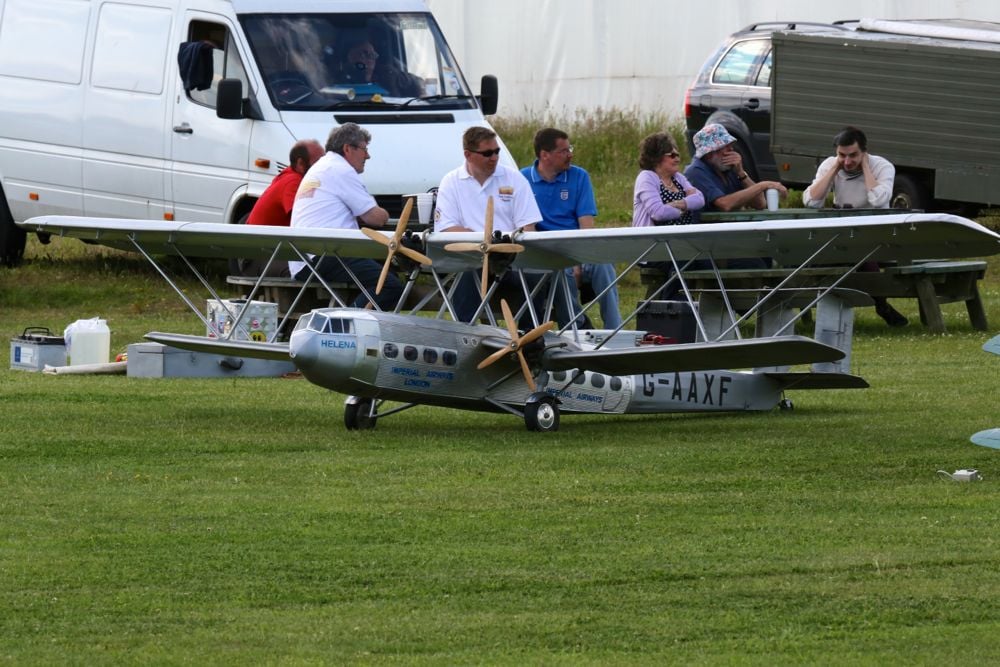 Handley Page HP.42 model