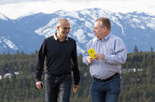 Photo of Satya Nadella and Stephen Elop