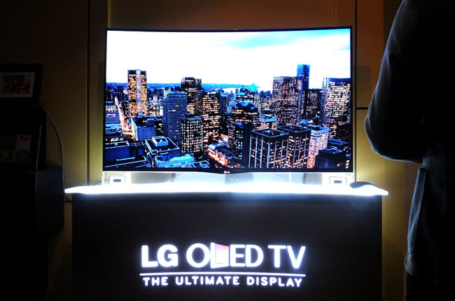 LG 55EA9800: 55 Inch Curved OLED TV